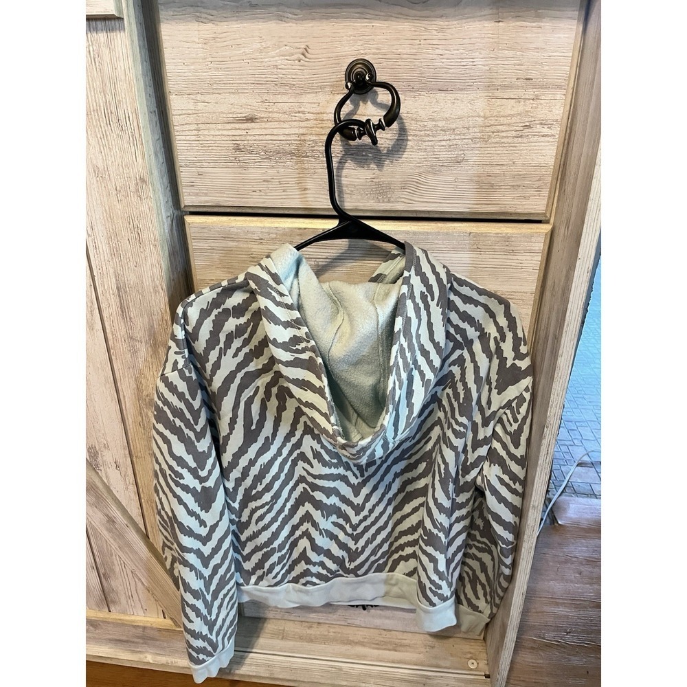 Adidas Hoodie Girls XL 16 Allover Print Sweatshirt Purple Zebra Stripes - Picture 4 of 6